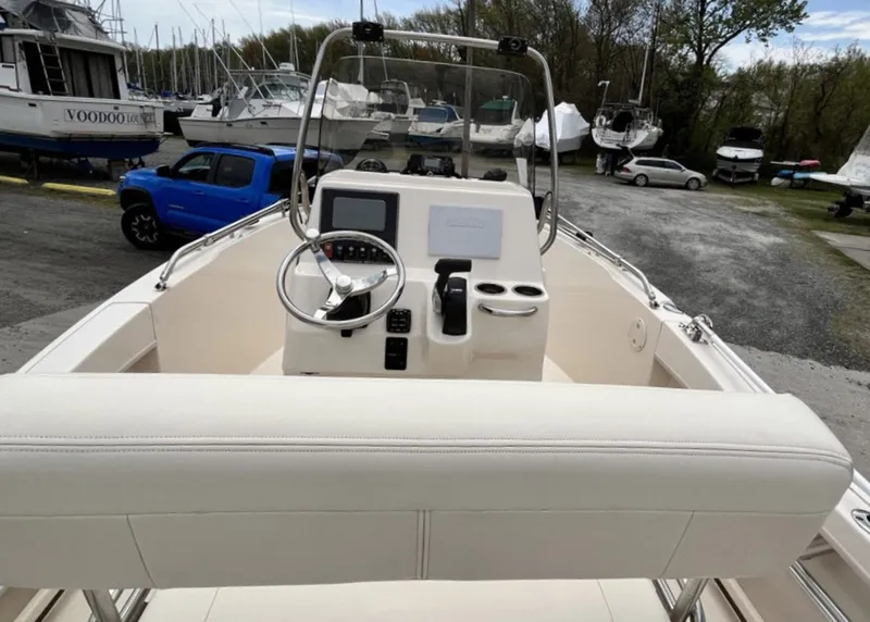 Slide: The Image of Grady-White 180 Fisherman 2022 - 6044149