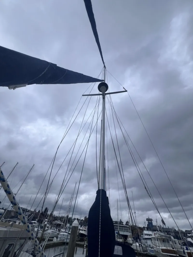 Slide: The Image of Island Packet 37 1997 - 6044194