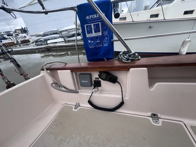 Slide: The Image of Island Packet 37 1997 - 6044198