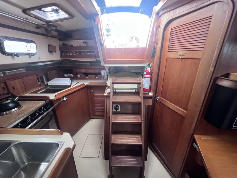 Slide: The Image of Island Packet 37 1997 - 6044202