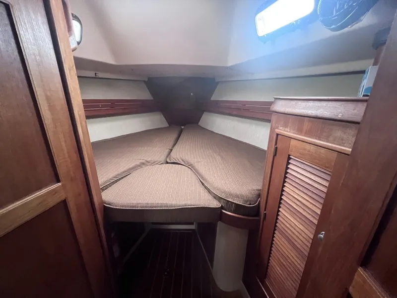 Slide: The Image of Island Packet 37 1997 - 6044219