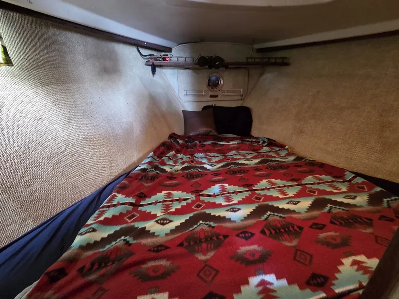 Slide: The Image of Morgan Out Island 33 1976 - 6044297