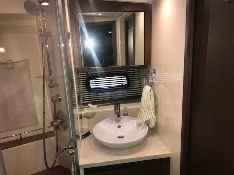 Slide: The Image of Sea Ray 510 SUNDANCER 2016 - 6044349