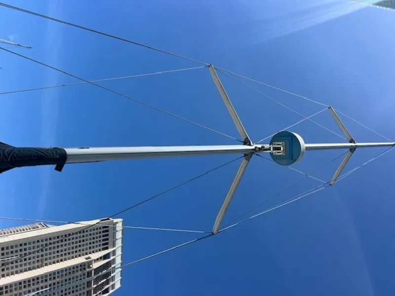 Slide: The Image of Hunter 430 1997 - 6044407