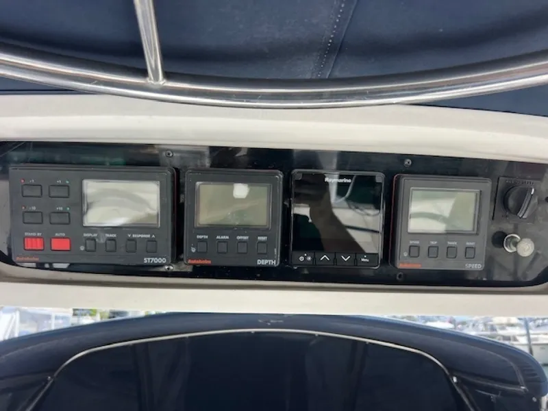 Slide: The Image of Hunter 430 1997 - 6044363