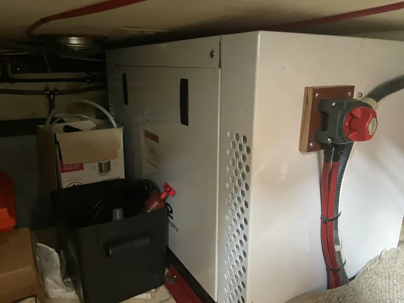 Slide: The Image of Albin 36 Trawler 1979 - 6045234