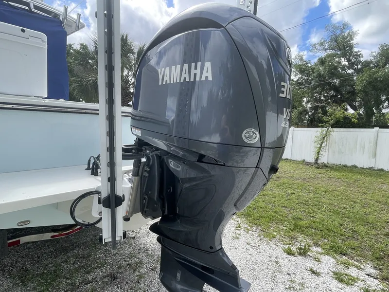 Slide: The Image of Parker Marine 25SE 2022 - 6045122