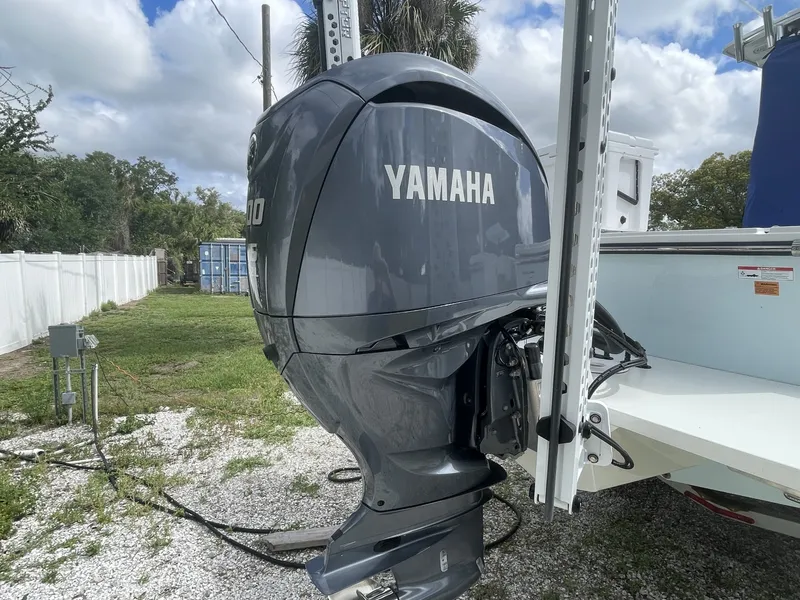 Slide: The Image of Parker Marine 25SE 2022 - 6045123