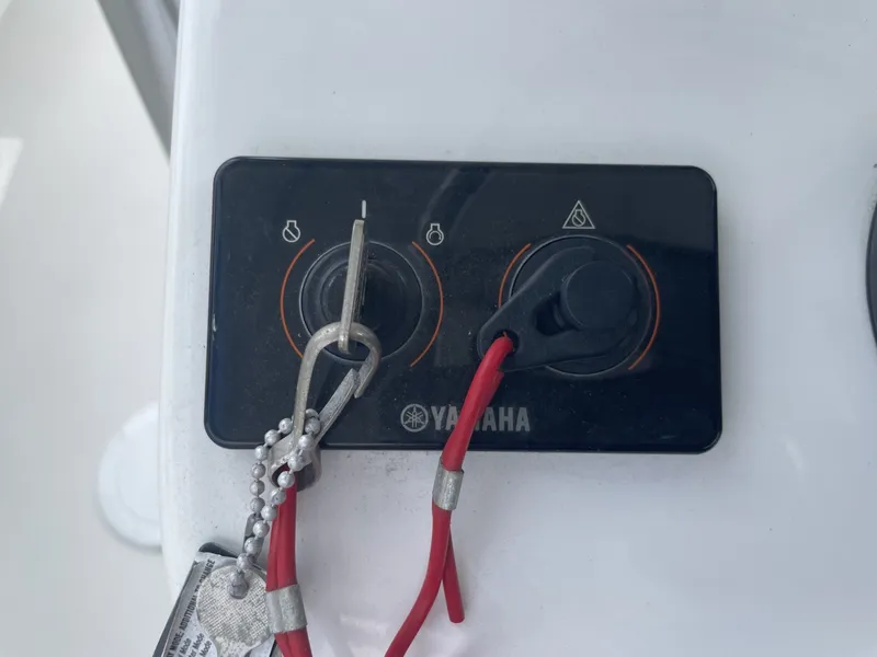 Slide: The Image of Parker Marine 25SE 2022 - 6045152