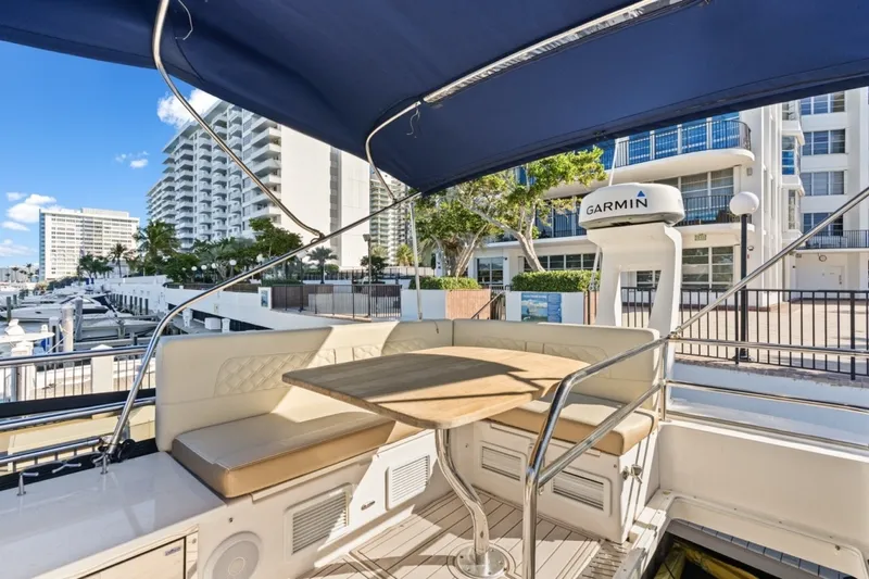 Slide: The Image of Regal 42 Fly 2020 - 6045323