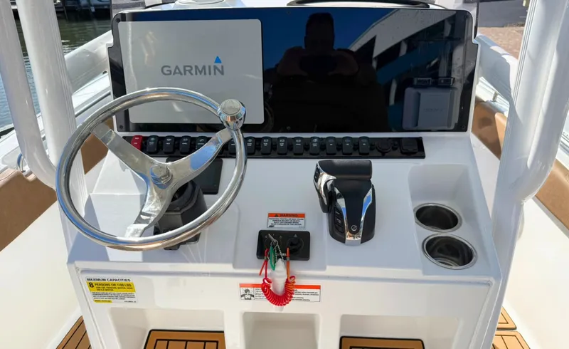 Slide: The Image of Sea Hunt Ultra 229 2021 - 6045665