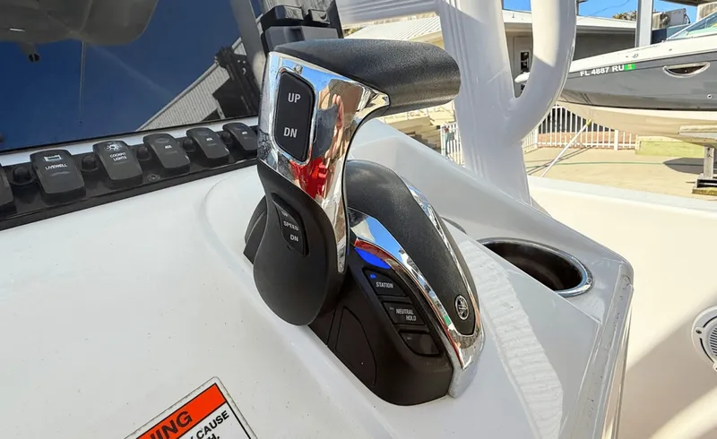 Slide: The Image of Sea Hunt Ultra 229 2021 - 6045667