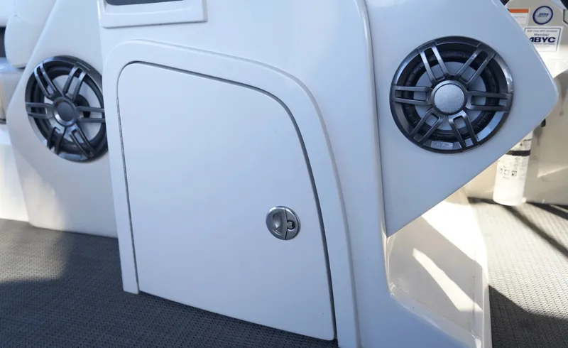 Slide: The Image of Crest 230 Caribbean LX 2023 - 6045783