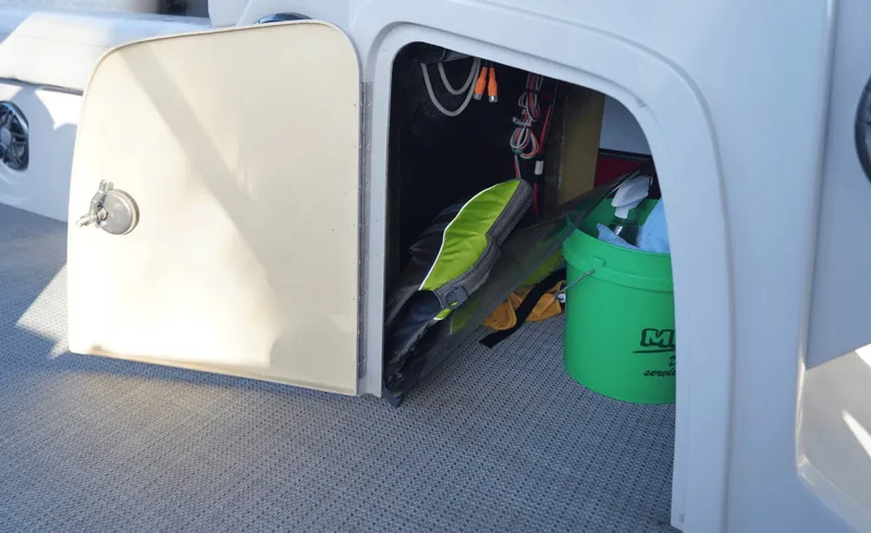 Slide: The Image of Crest 230 Caribbean LX 2023 - 6045784