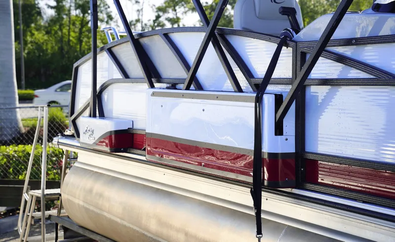 Slide: The Image of Crest 230 Caribbean LX 2023 - 6045768