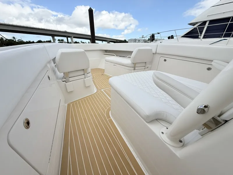 Slide: The Image of Jupiter 38 - PLAYPEN - Bow 2020 Jupiter 38HFS - PLAYPEN - 6045826