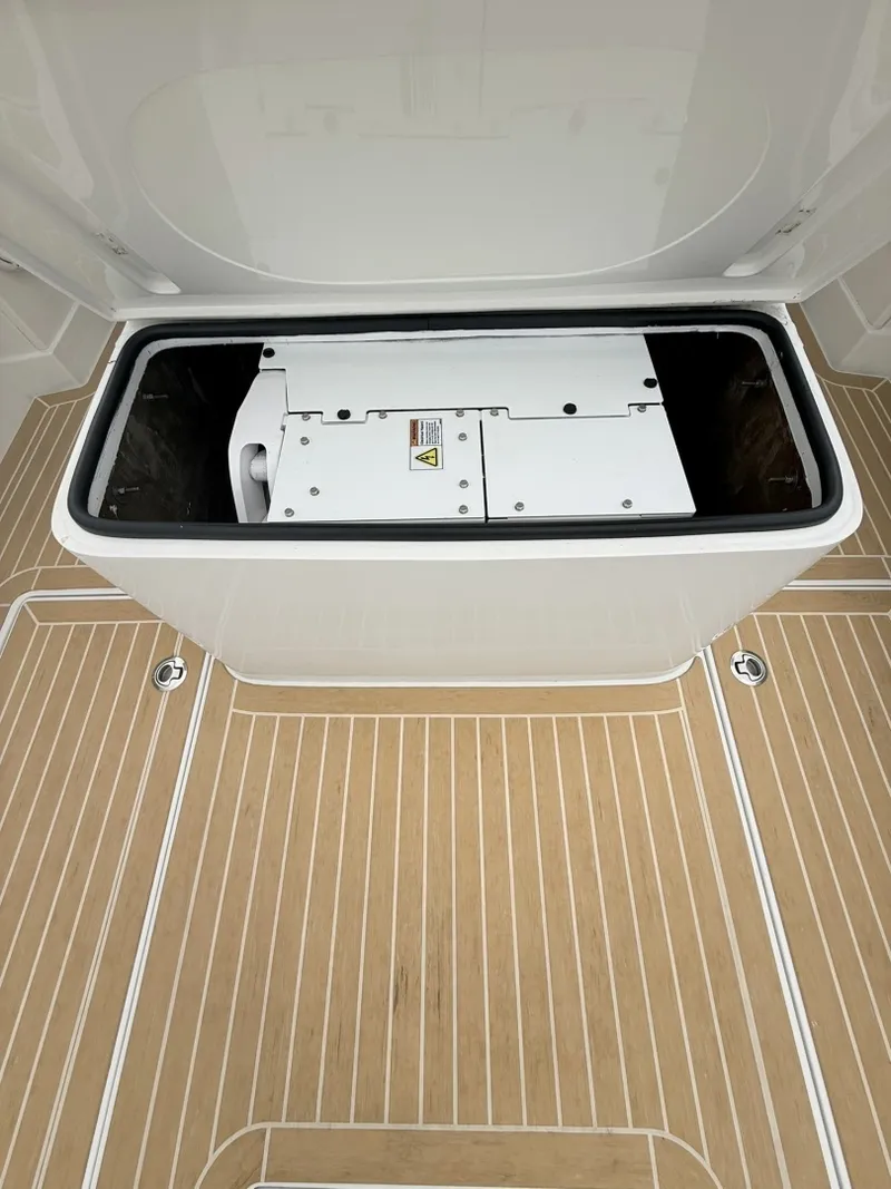 Slide: The Image of Jupiter 38 - PLAYPEN - Cockpit Storage 2020 Jupiter 38HFS - PLAYPEN - 7866366