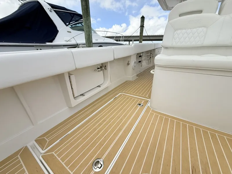 Slide: The Image of Jupiter 38 - PLAYPEN - Aft Deck 2020 Jupiter 38HFS - PLAYPEN - 7866367