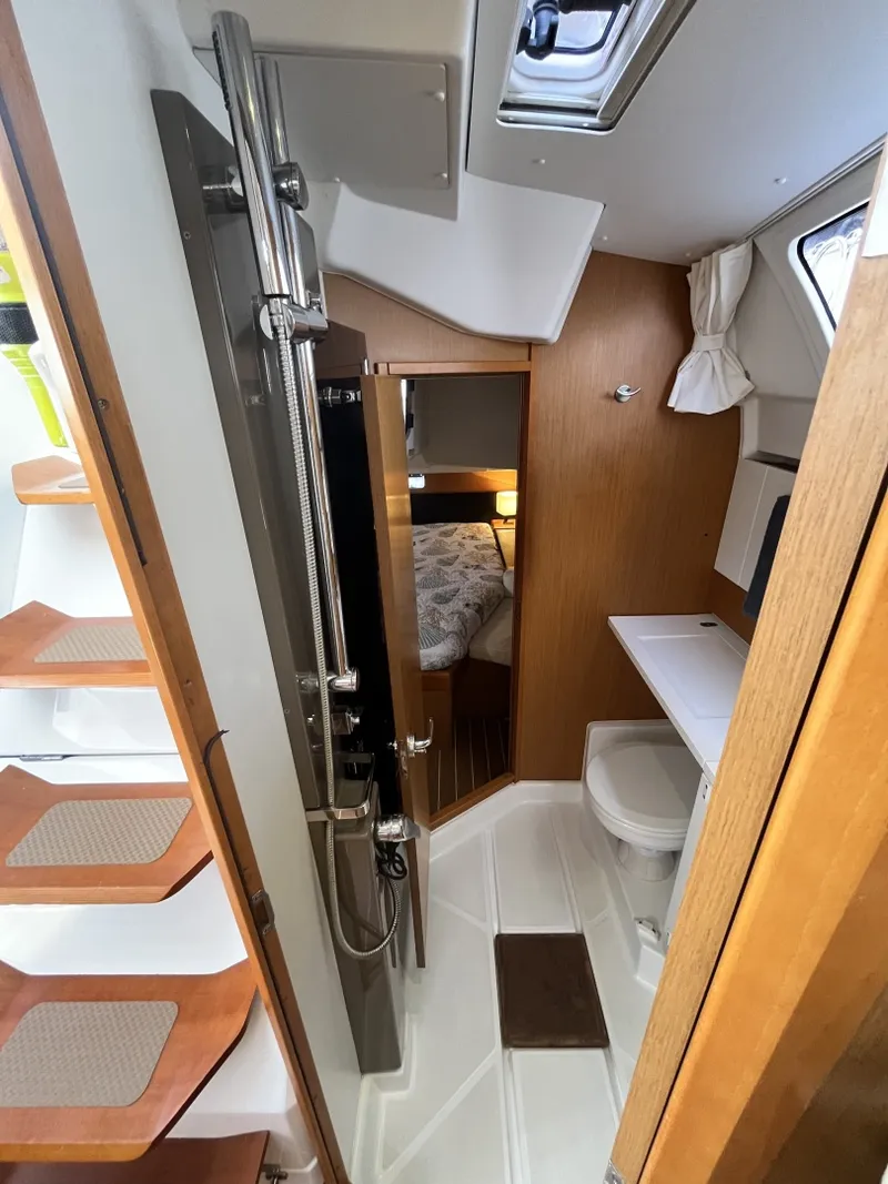 Slide: The Image of Jeanneau 41 DS 2015 - 6046026