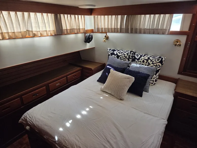 Slide: The Image of Grand Banks Classic 46 1989 - 6046181