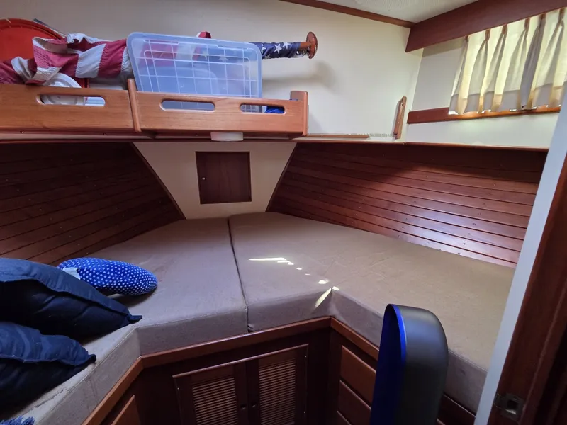 Slide: The Image of Grand Banks Classic 46 1989 - 6046172