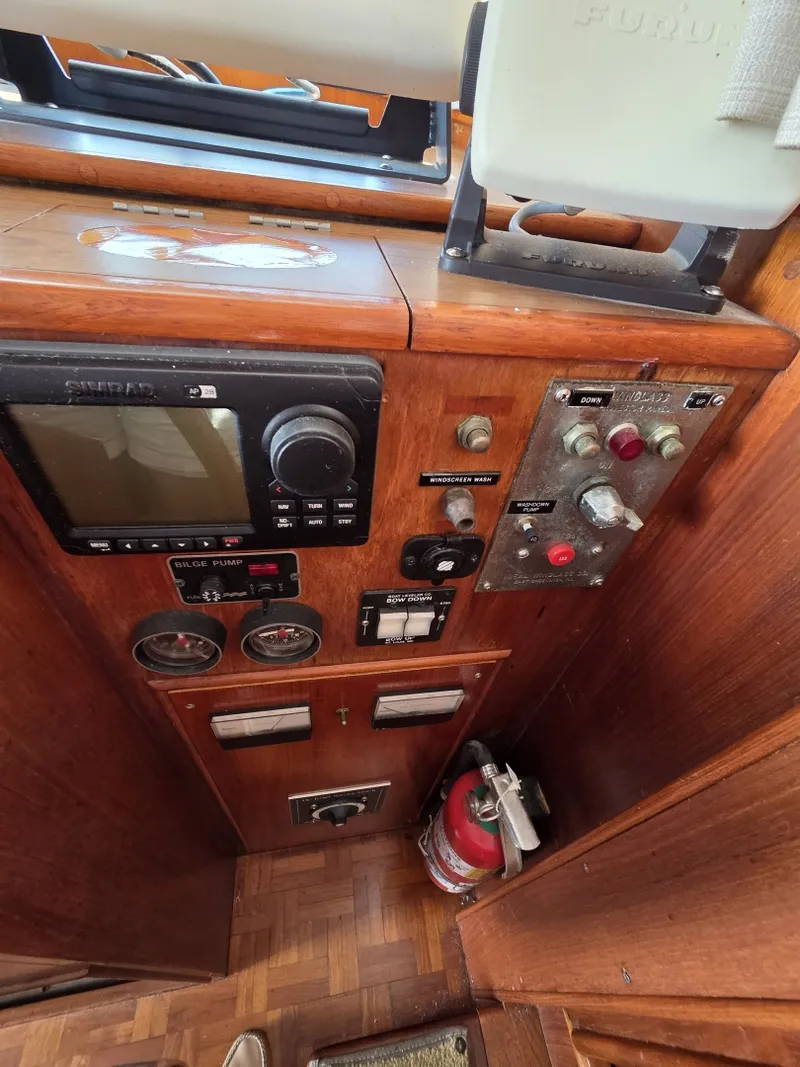 Slide: The Image of Grand Banks Classic 46 1989 - 6046327