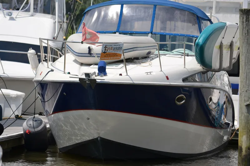 The Image of Bayliner 35 2007 - 6046333
