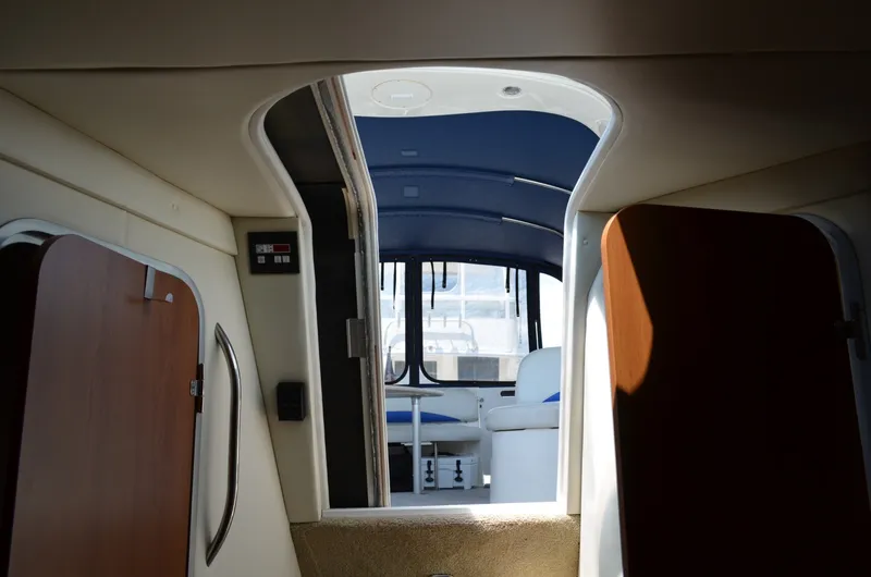 Slide: The Image of Bayliner 35 2007 - 6046364