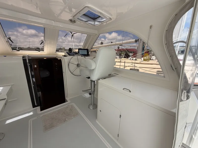 Slide: The Image of Mariner Seville Express Cruiser35 2006 - 6752043