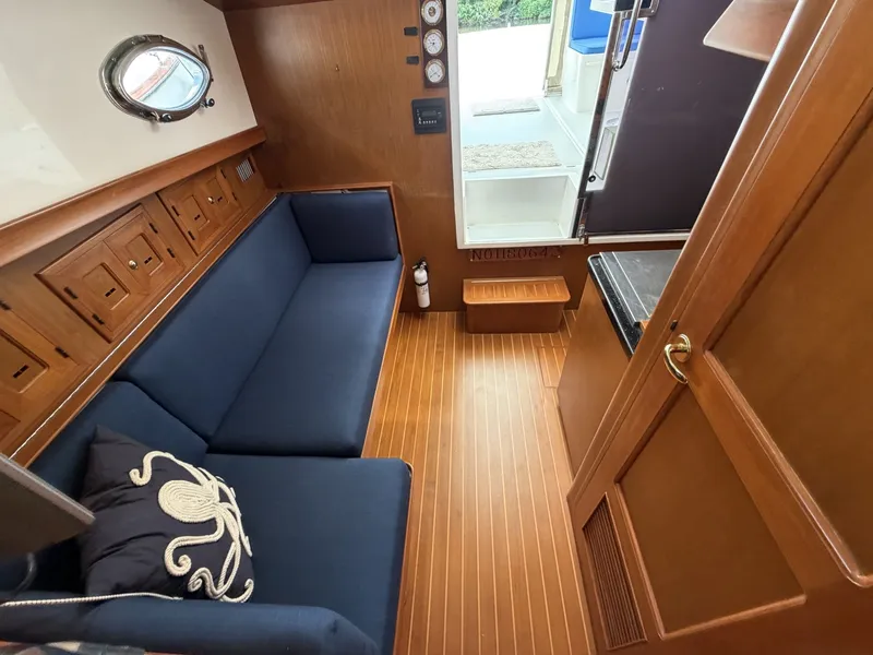 Slide: The Image of Mariner Seville Express Cruiser35 2006 - 6752065