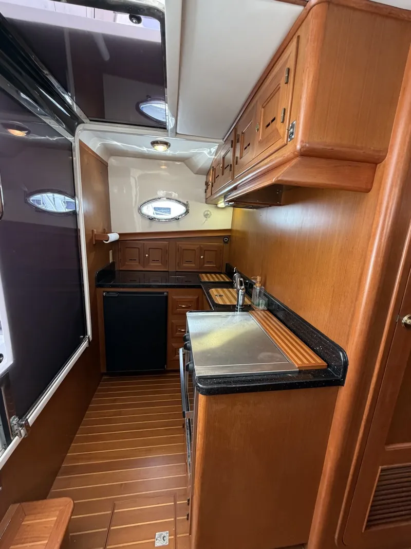 Slide: The Image of Mariner Seville Express Cruiser35 2006 - 6752051