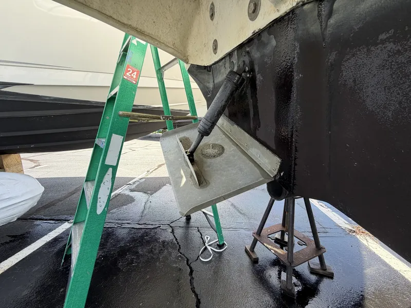 Slide: The Image of Sea Ray 320 Sundancer 2006 - 6046761