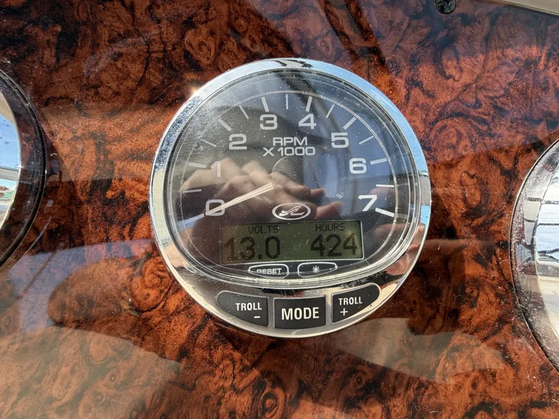 Slide: The Image of Sea Ray 320 Sundancer 2006 - 6046780