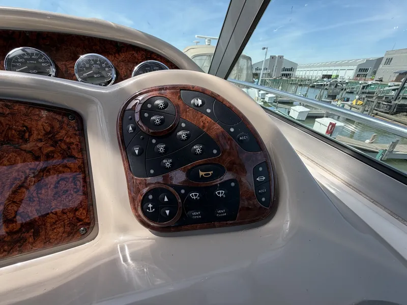 Slide: The Image of Sea Ray 320 Sundancer 2006 - 6046781