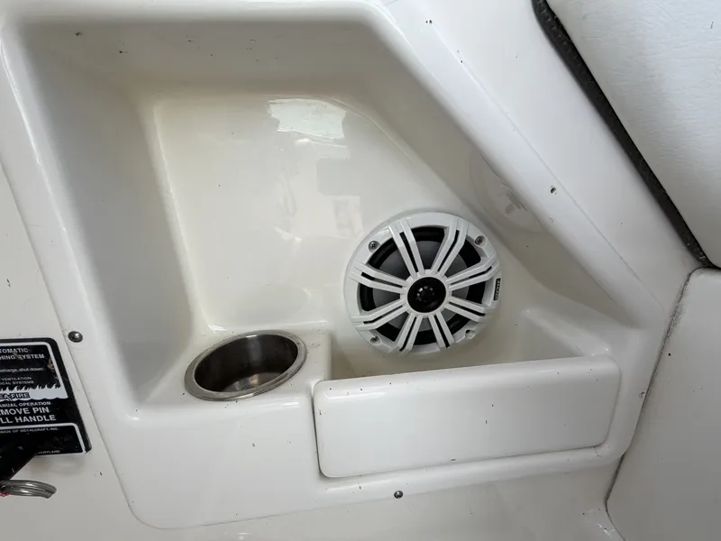 Slide: The Image of Sea Ray 320 Sundancer 2006 - 6046787