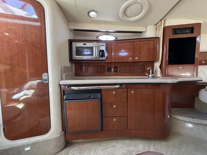 Slide: The Image of Sea Ray 320 Sundancer 2006 - 6046799