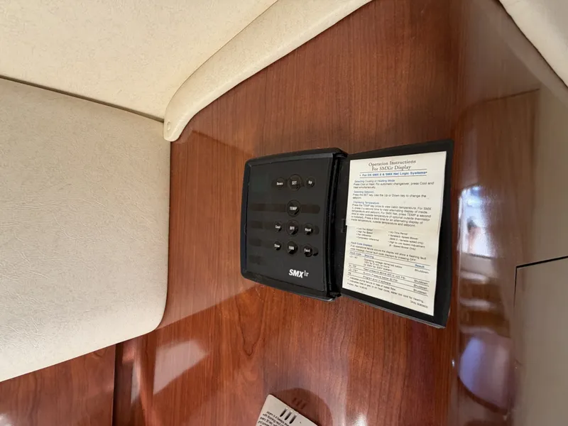 Slide: The Image of Sea Ray 320 Sundancer 2006 - 6046821