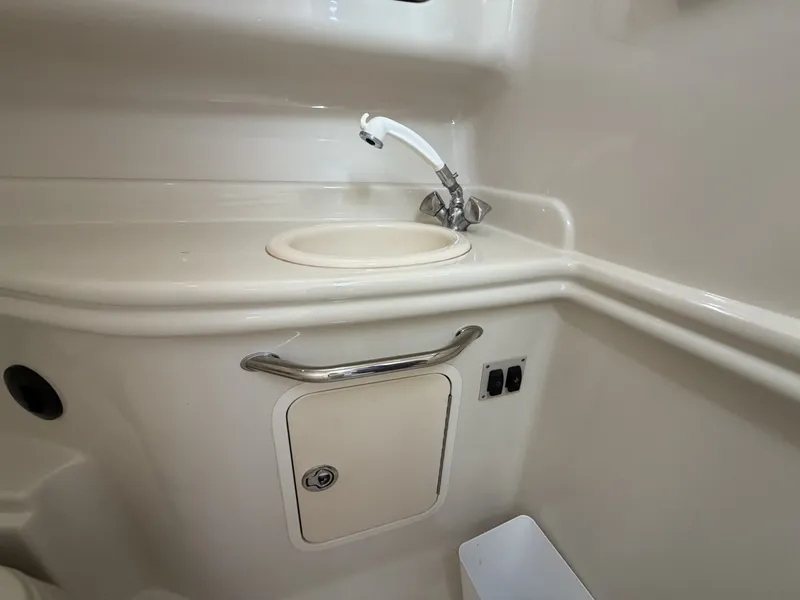 Slide: The Image of Sea Ray 320 Sundancer 2006 - 6046820