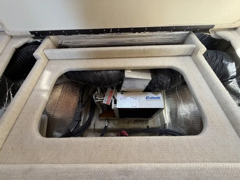 Slide: The Image of Sea Ray 320 Sundancer 2006 - 6046825