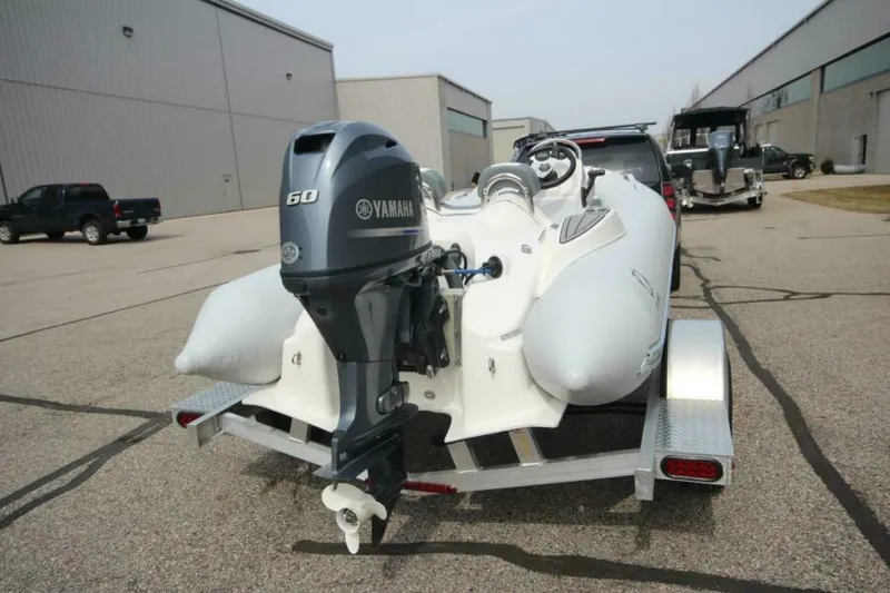 Slide: The Image of Zodiac Yachtline 440 DL NEO 2026 - 7382005