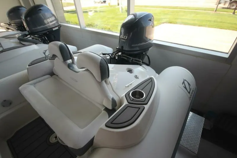 Slide: The Image of Zodiac Yachtline 440 DL NEO 2026 - 7382002