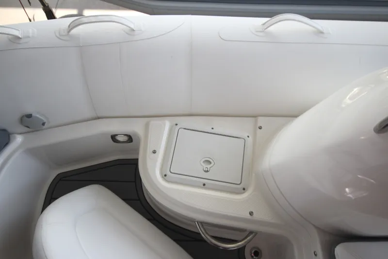 Slide: The Image of Zodiac Yachtline 440 DL NEO 2026 - 6047117