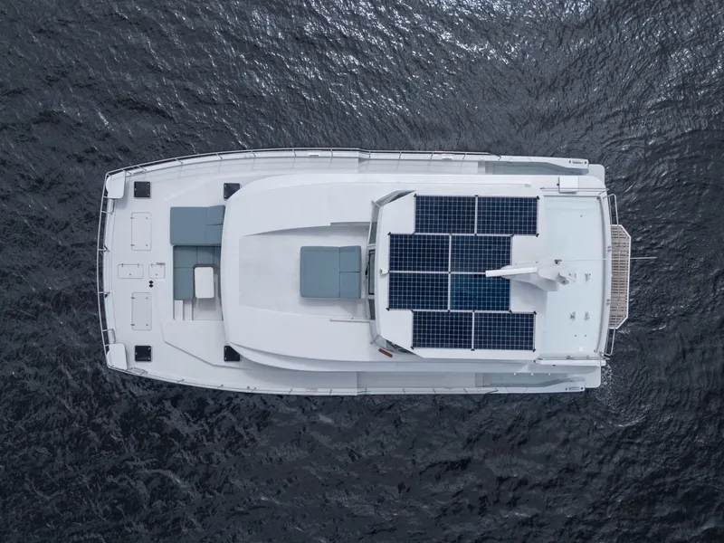 Slide: The Image of Two Oceans 555- 2024 Two Oceans 555-004 - 7654924