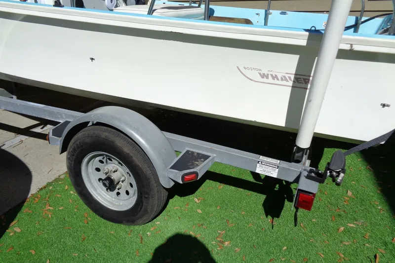 Slide: The Image of Boston Whaler 17 Montauk 1970 - 6047481
