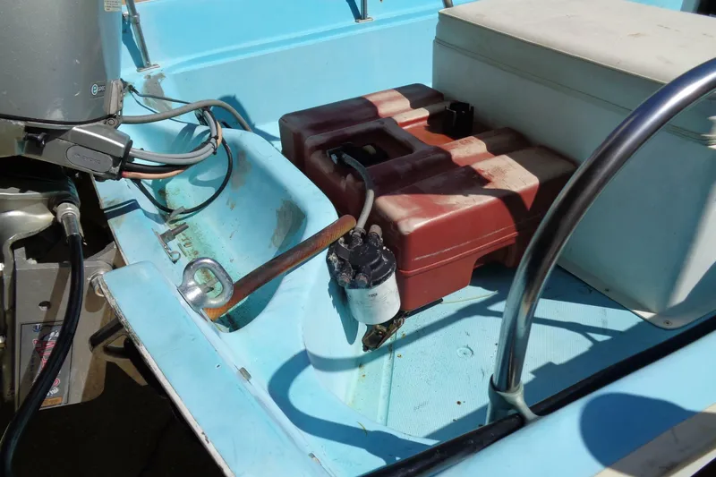Slide: The Image of Boston Whaler 17 Neutak 1970 - 6047486
