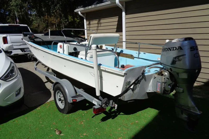 Slide: The Image of Boston Whaler 17 Neutak 1970 - 6047472