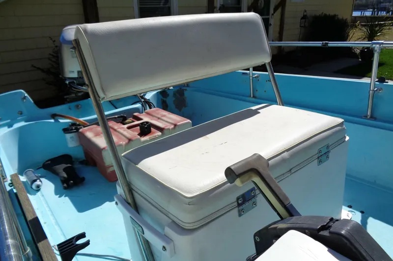 Slide: The Image of Boston Whaler 17 Neutak 1970 - 6047476