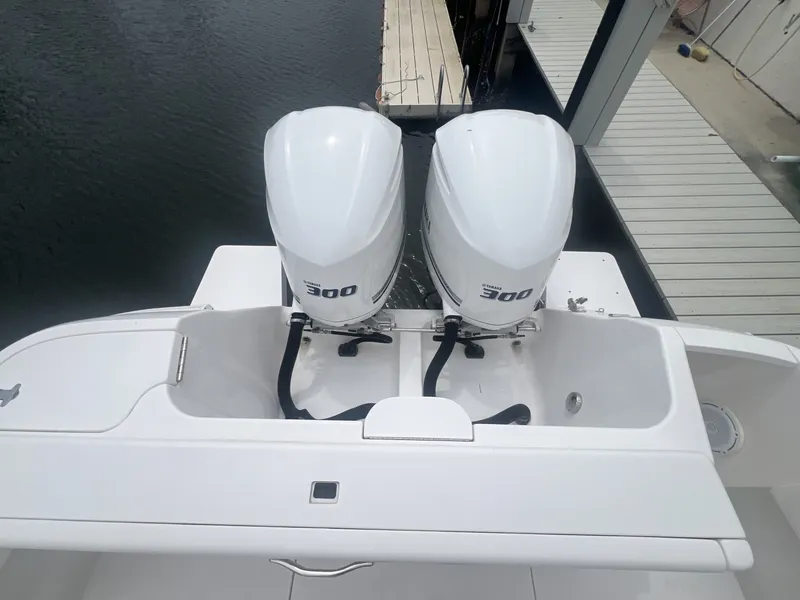 Slide: The Image of 2 PATRICIA - Engines 2017 Intrepid 32 PATRICIA - 6047860