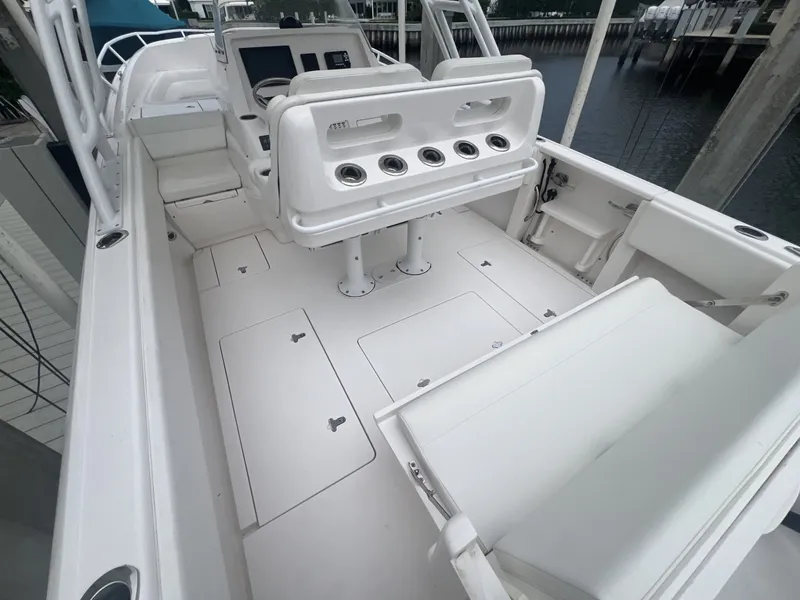 Slide: The Image of Intrepid 32 PATRICIA - Cockpit 2017 Intrepid 32 PATRICIA - 7866411