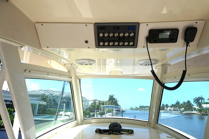 Slide: The Image of Scout 300 LXF 2017 - 6048340